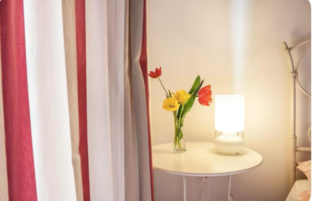 Alla Torre Del Barbarossa B&B Foresteria Mandello del Lario Ngoại thất bức ảnh